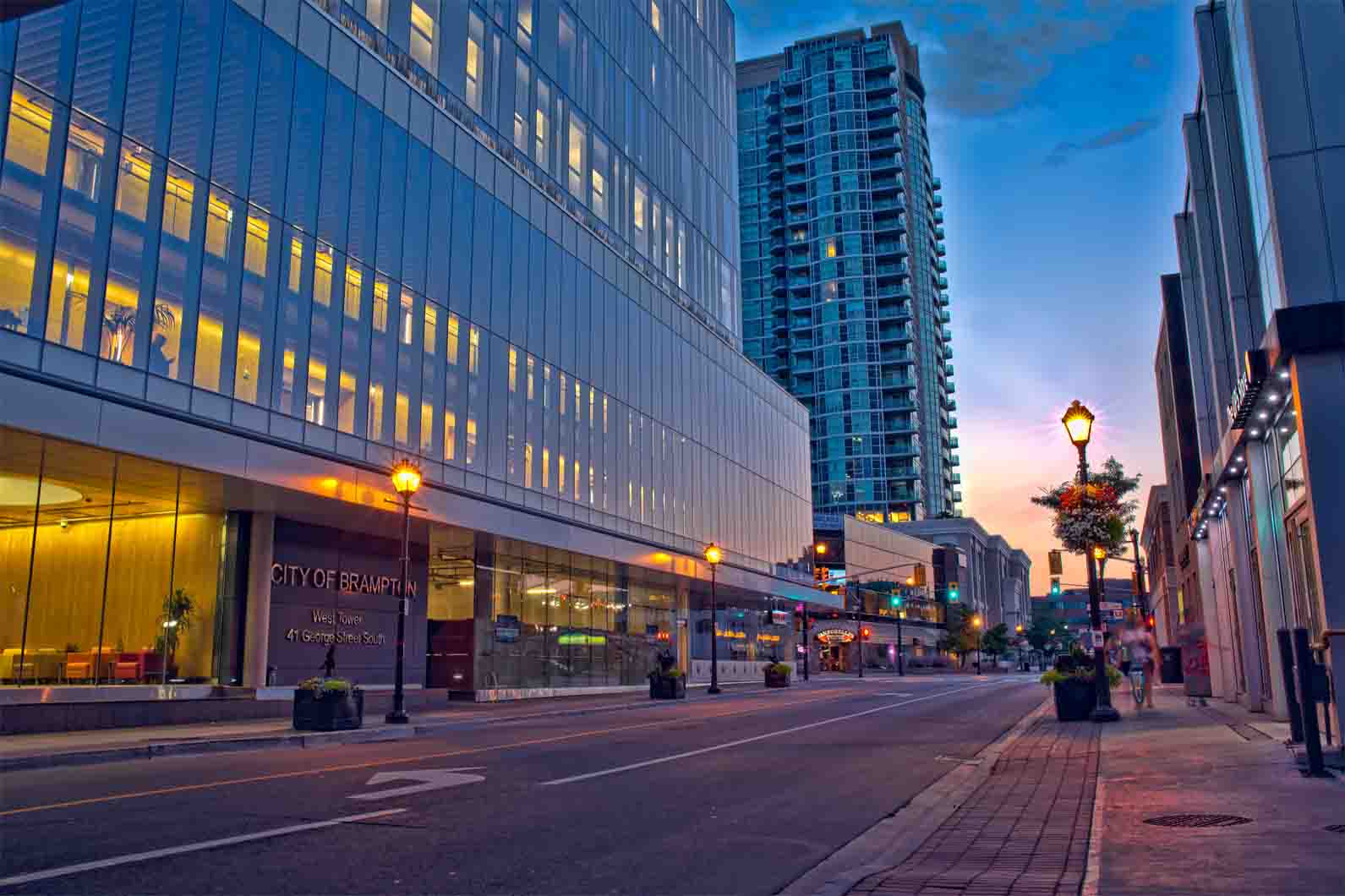 brampton pearson airport, airport, limo, limousine services, luxury